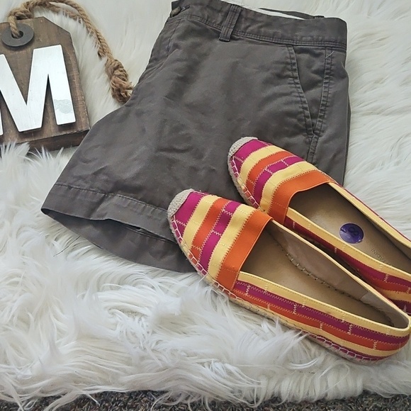 Old Navy Pants - Old Navy Gray/Brown Shorts with 5" Inseam